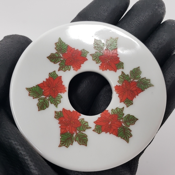 Candle Rings Plates Porcelain Holly Poinsettia Chirstmas Set of 2 - Picture 13 of 16